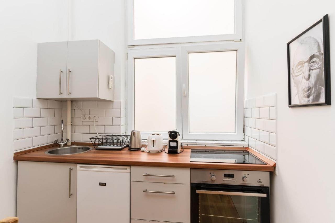 Sesame Wide Apartment Budapest Luaran gambar
