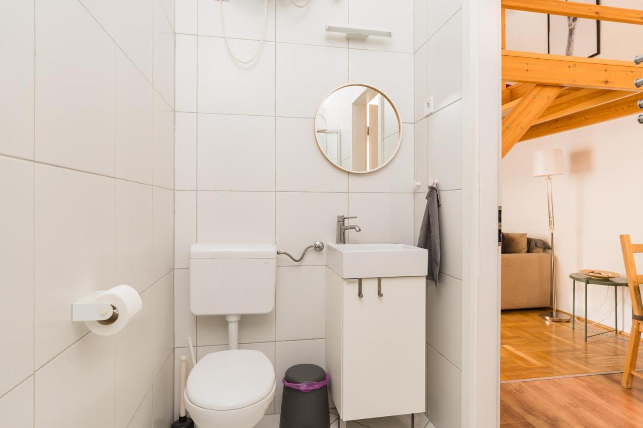 Sesame Wide Apartment Budapest Luaran gambar